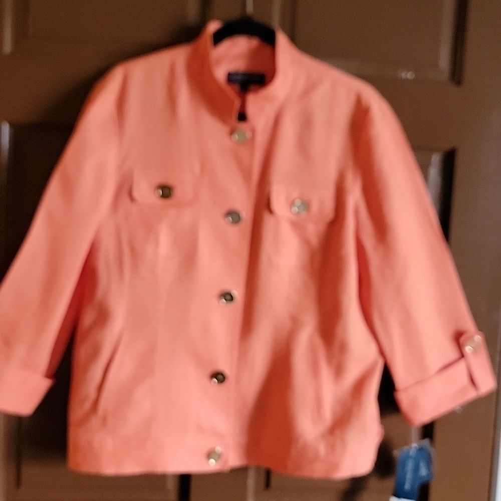 Jones N.Y.Linen peach colored jkt. Mandarin Collar long sleeved L. NWT.